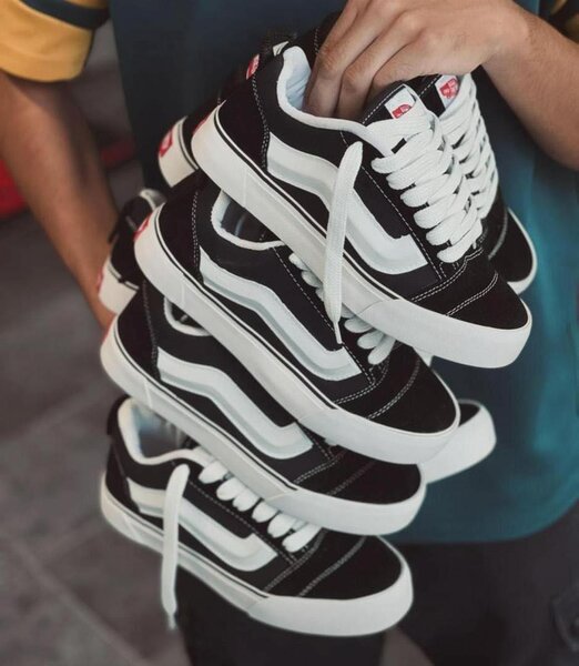 Tennis vans
