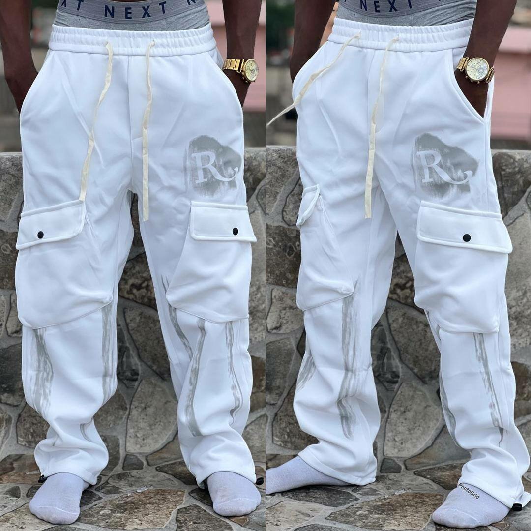 Pantalon cargo original disponible