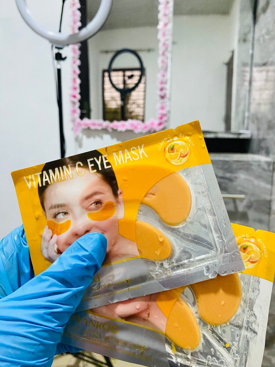 Face, eyes and lips mask