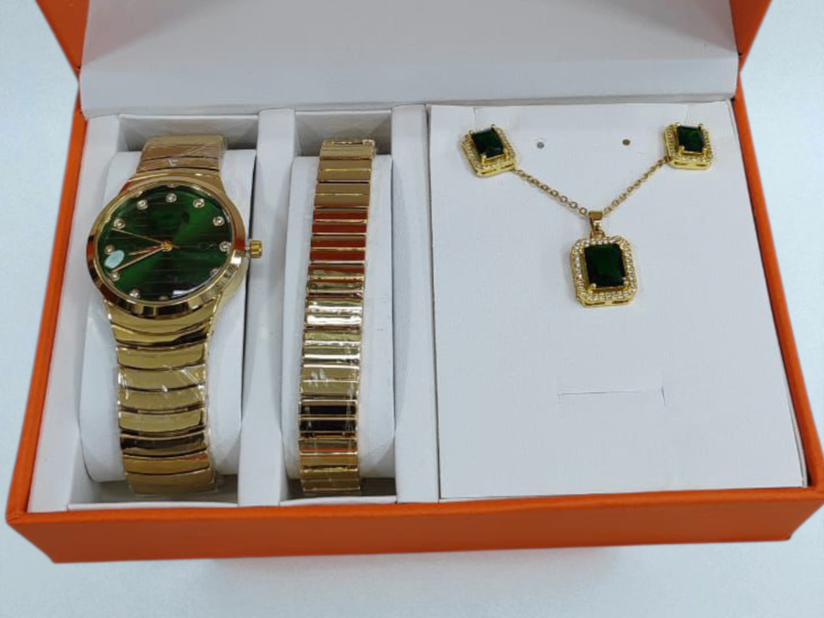 Ensemble Montre et Bijoux Vert