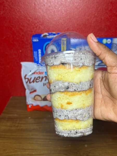 Layer cup oreo