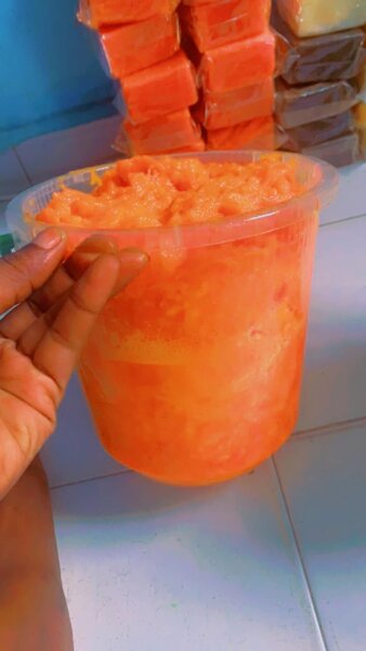 Savon exfoliant au beurre de karité