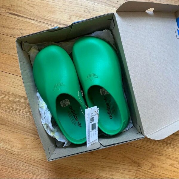 Sabots verts confort Adidas