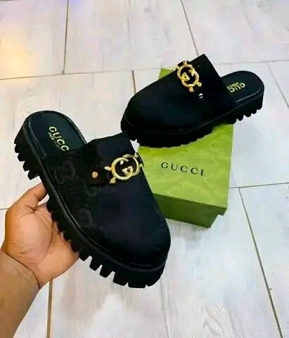 Chaussures Mules Gucci Noires