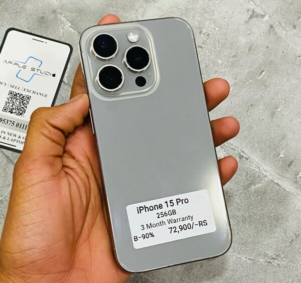 iPhone 15 pro 256gig