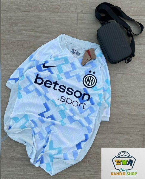 Maillot de foot Inter Milan Nike blanc et bleu