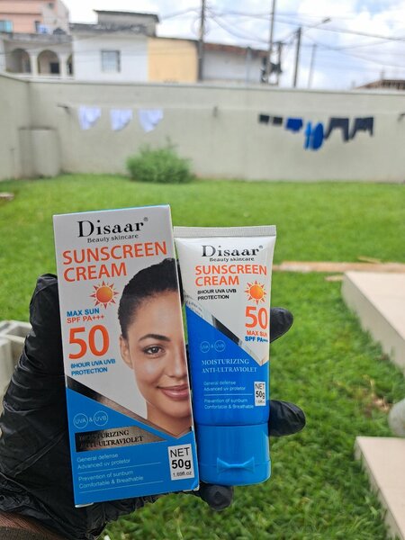 Crème Solaire Hydratante SPF 50