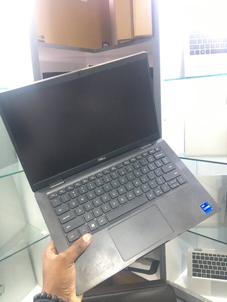 Dell Inspiron 7330