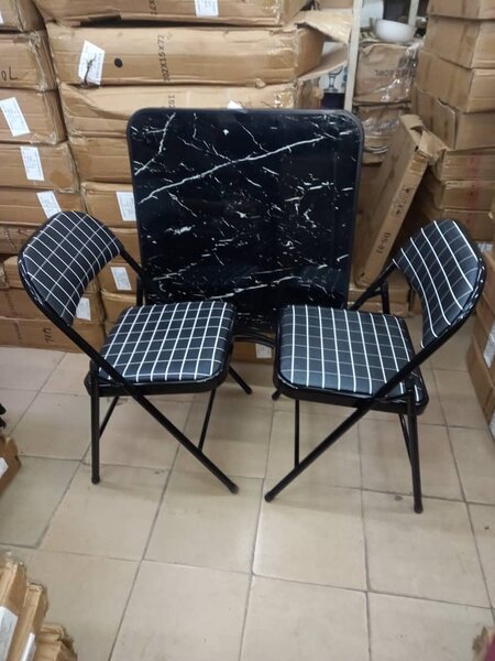 Table pliante moderne carrée