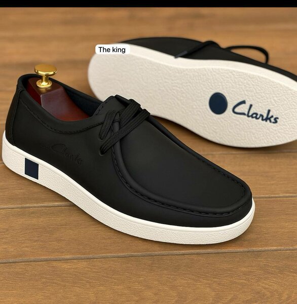 Chaussures Clarks Homme Noir et Blanc
