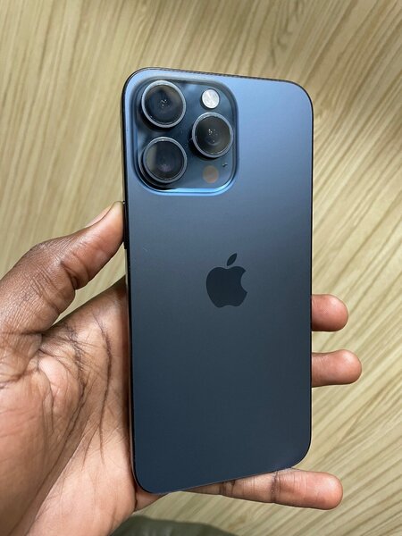 iPhone 15 Pro Max - 256Go 2nd main