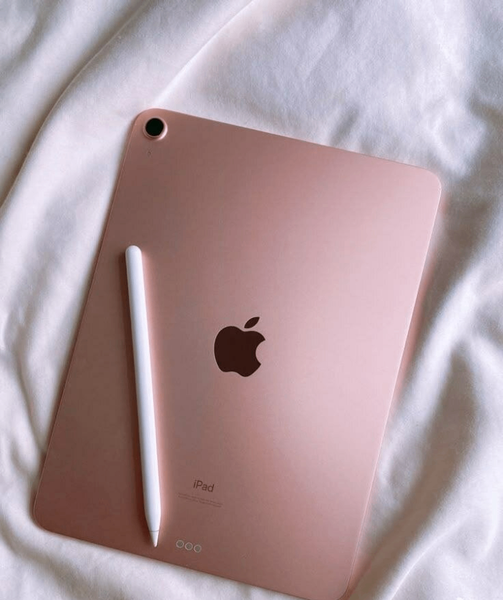 Apple iPad rose gold avec stylet