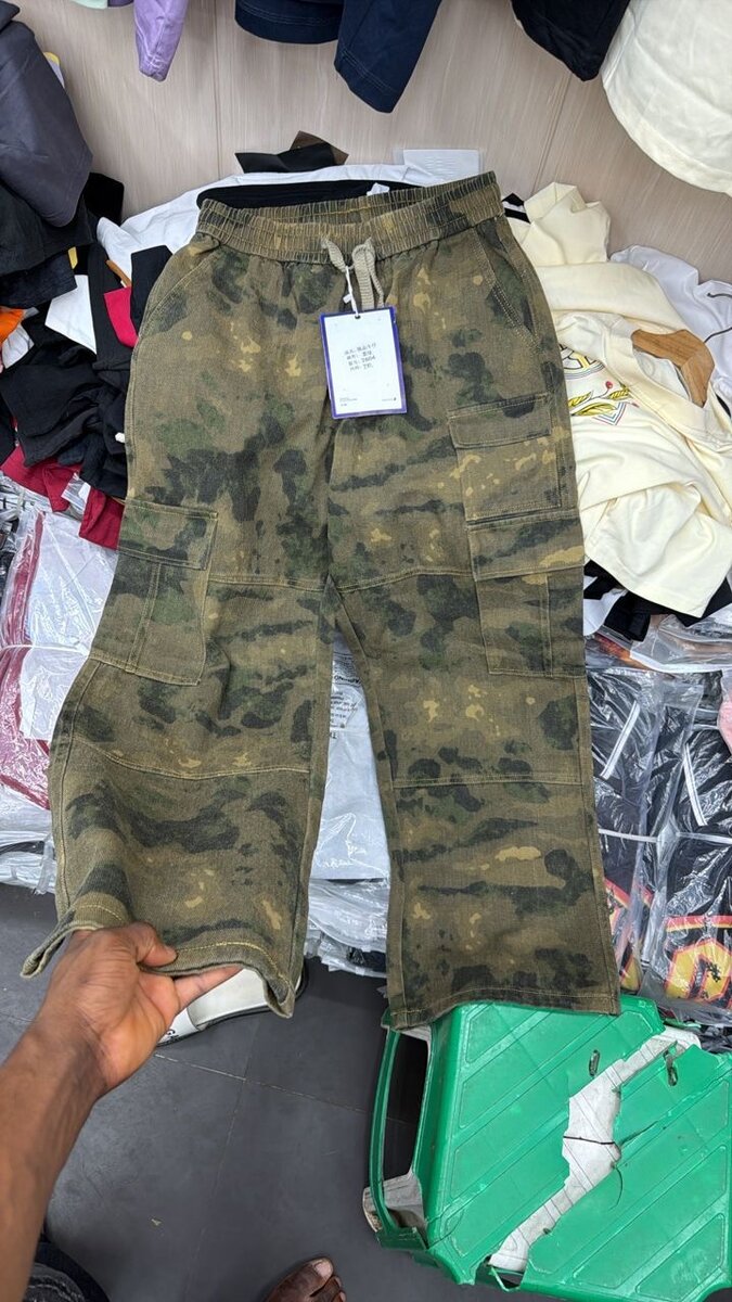 Jeans homme cargo ou déchirés