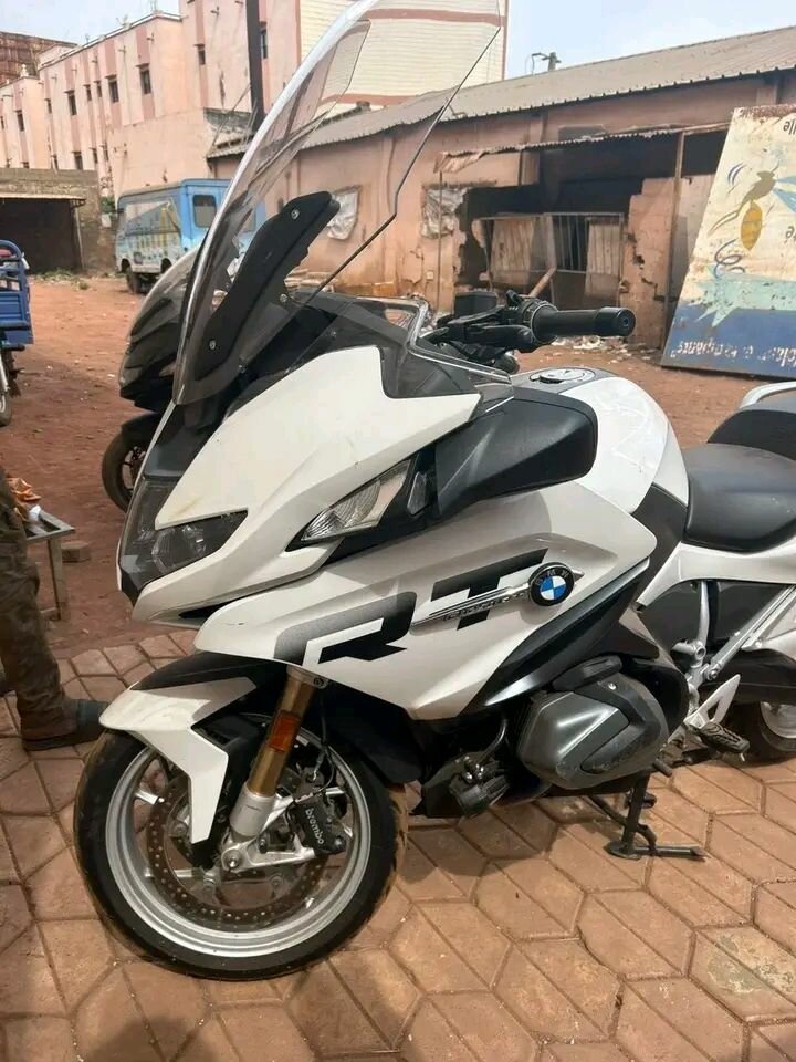 Moto de tourisme BMW RT