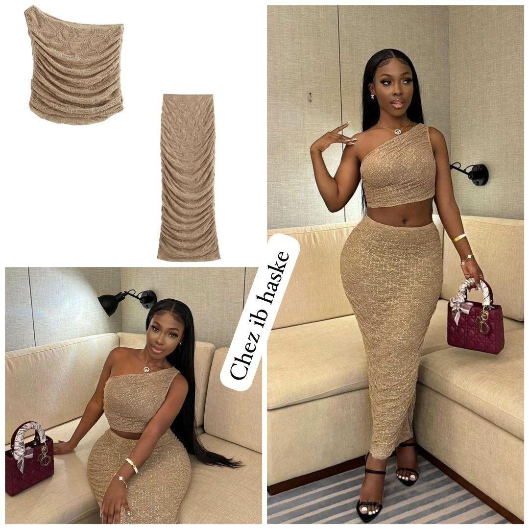 Robe élégante en dentelle