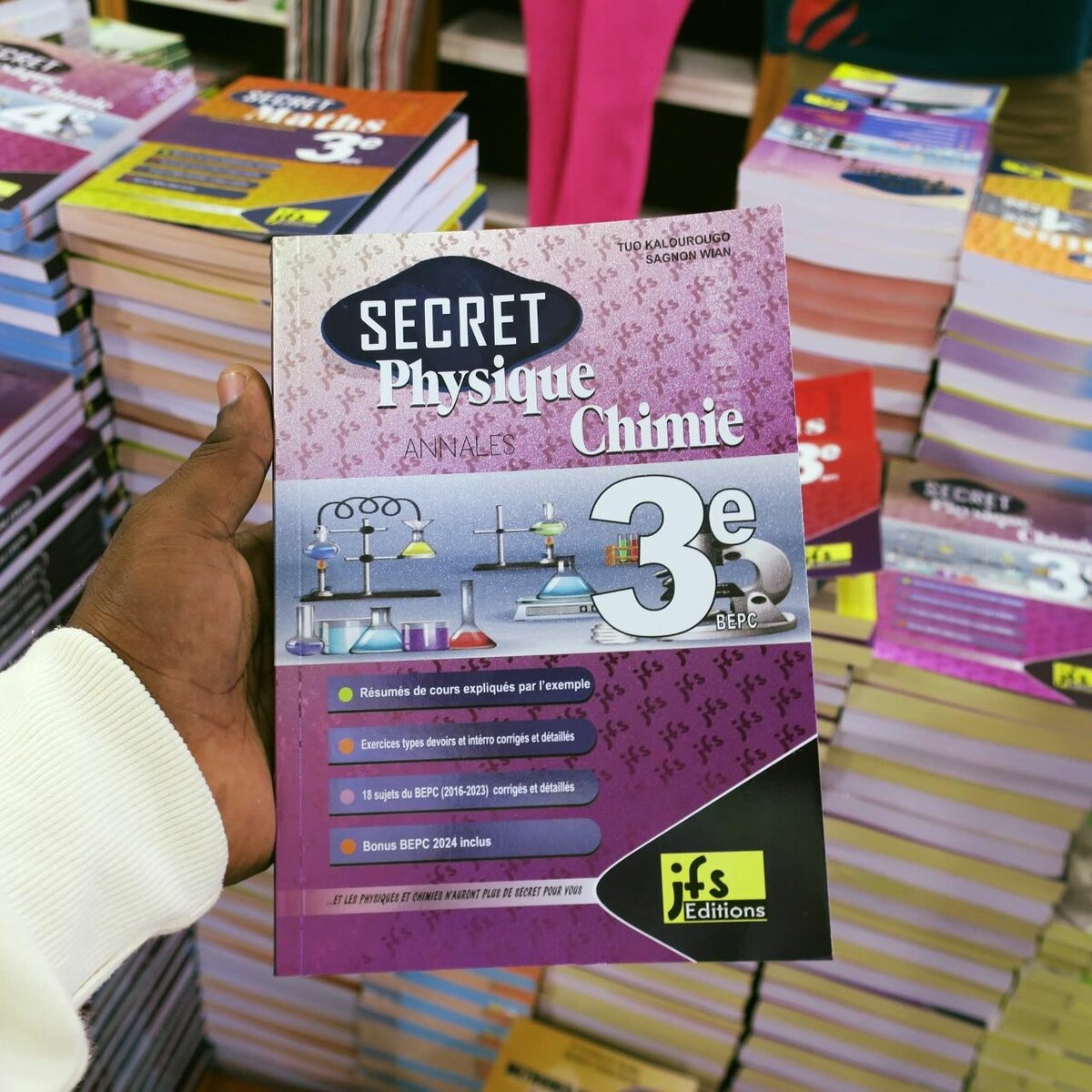 3 Annales Secret 3e BEPC