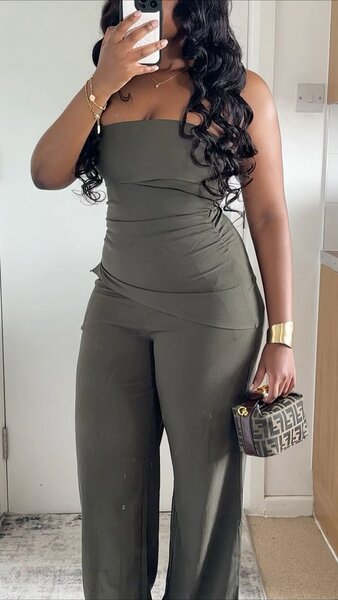 Complet élégante femme