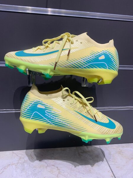 Crampons authentique nike