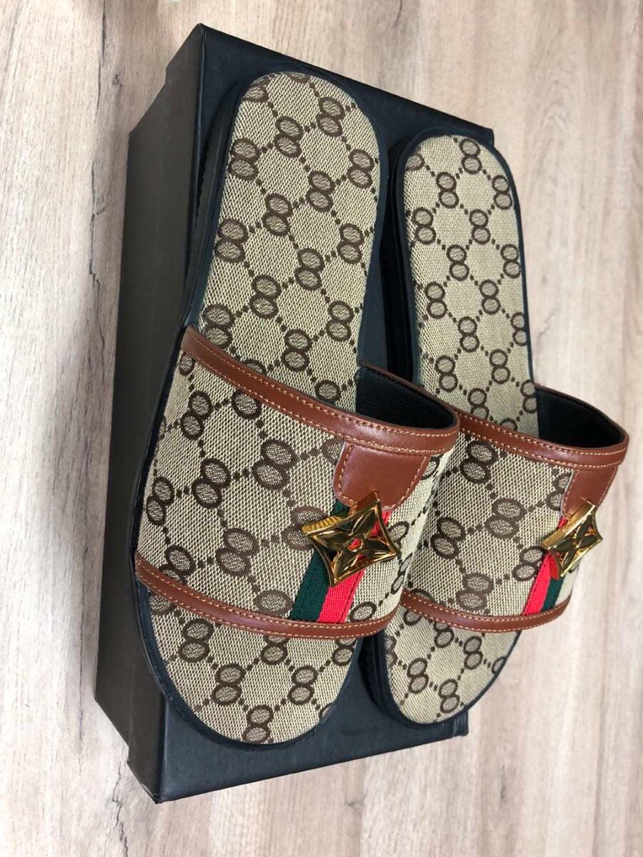 Gucci slippers