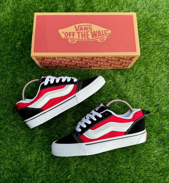 Vans knu skool