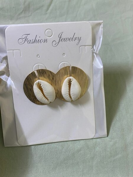 Boucles d'oreilles en coris