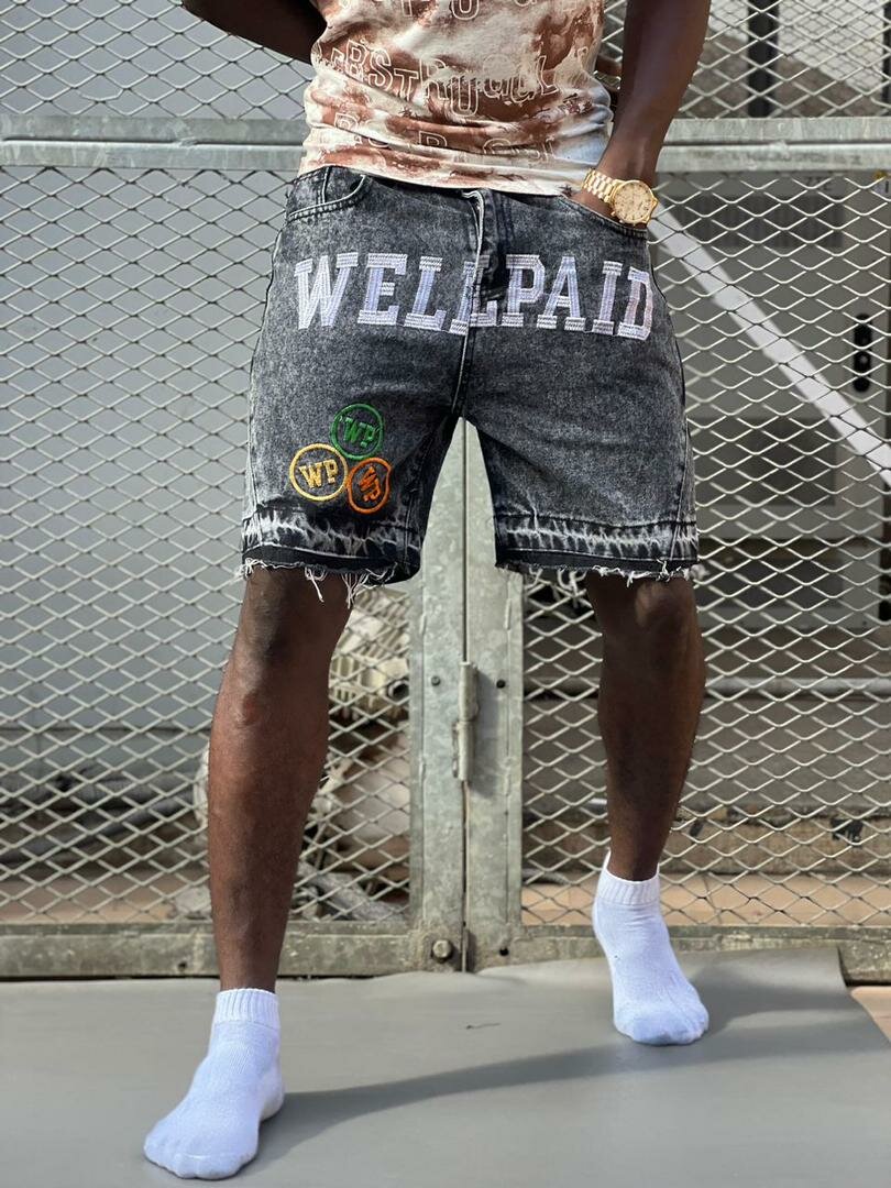 Shorts en jean déchiré tendance