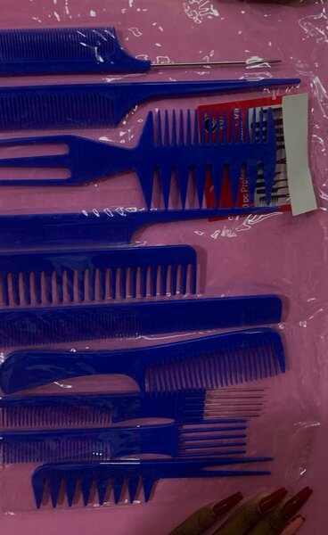 Lot de peignes coiffure 10pcs