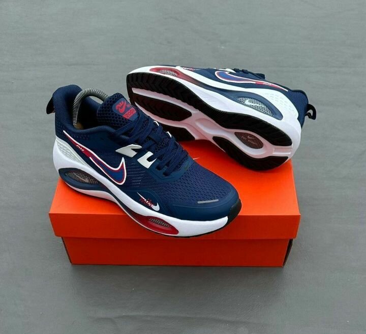 Chaussures Nike Air Max bleu marine