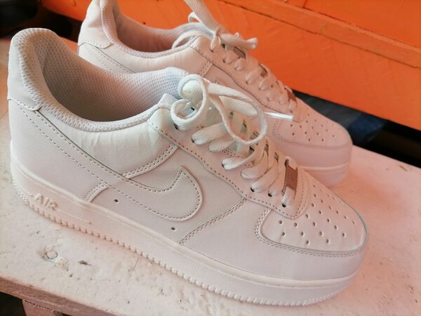 Chaussures Nike pour hommes et femmes