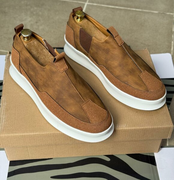 Chaussures en cuir pour hommes élégantes