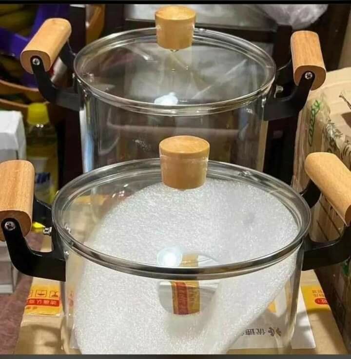 GLASS COOKING POT