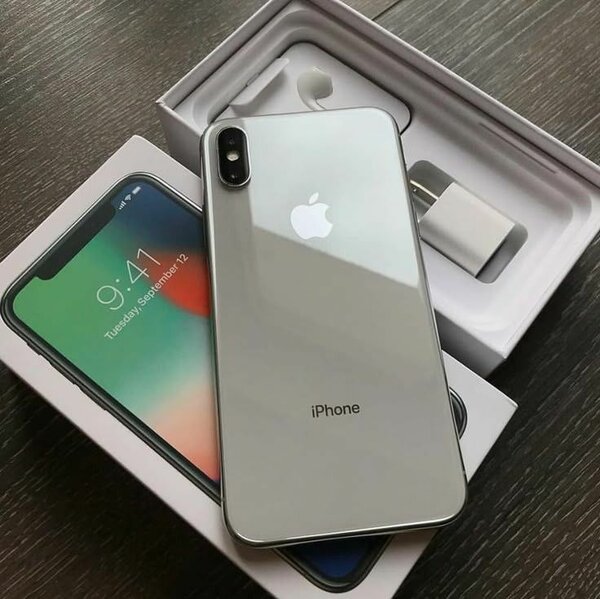 IPHONE XXMAS 120GB