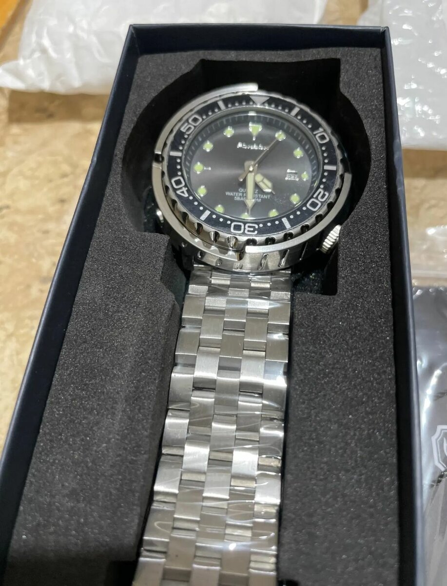 Waterproof foxbox watch