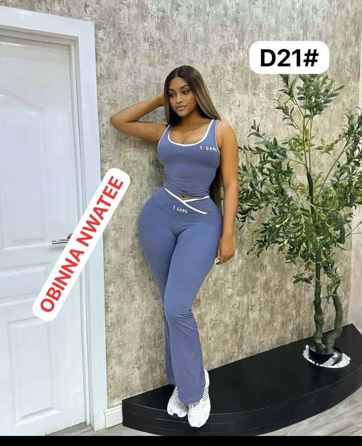 Combinaison élégante femme