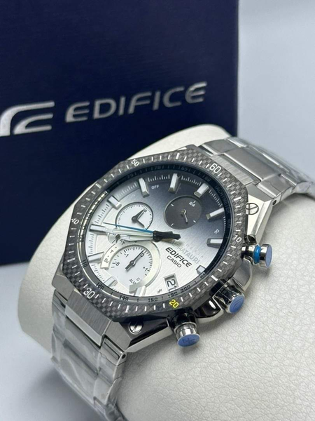 montre en acier avec cadran gris edifice casio