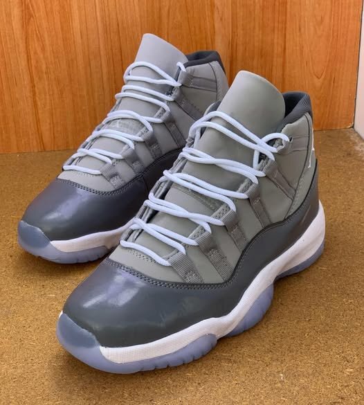 Air Jordan 11 -Space Jam 