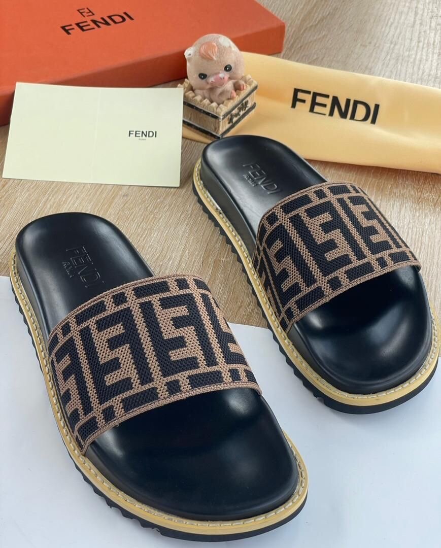 Fendi Sandales Tendance