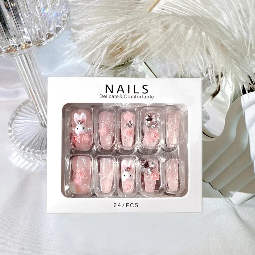 Faux ongles pressés réutilisables