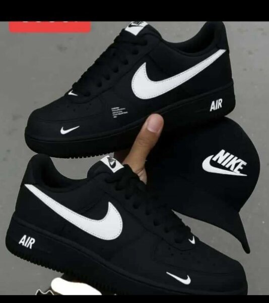 Nike Air Force 1 noir et blanc