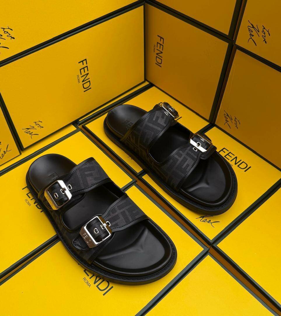 Sandales de luxe Fendi