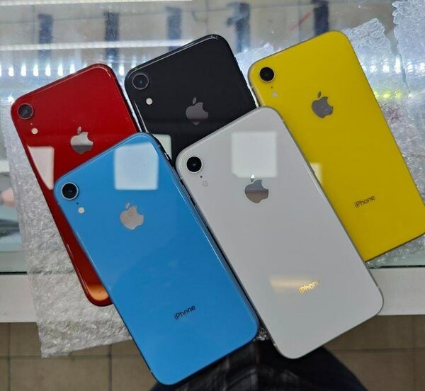 Smartphone iPhone XR Colorés