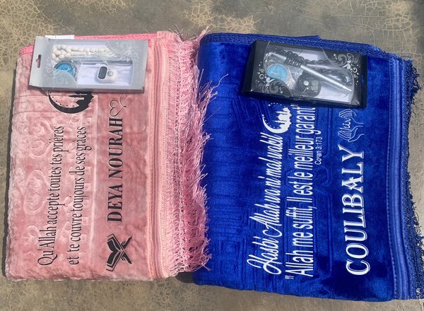 Tapis de prière avec boussole