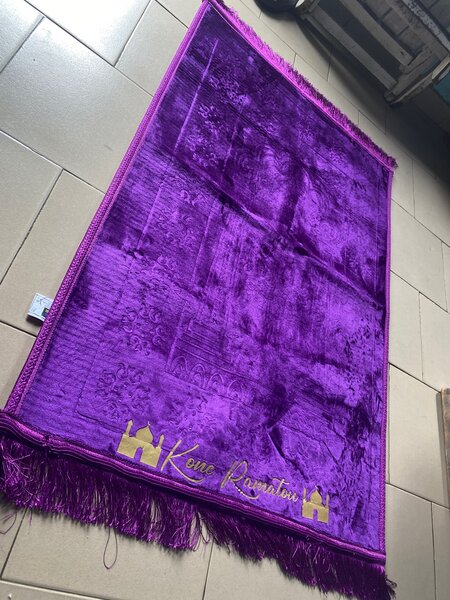 Tapis personnalisé violet