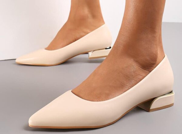 chaussures pour femmes beiges