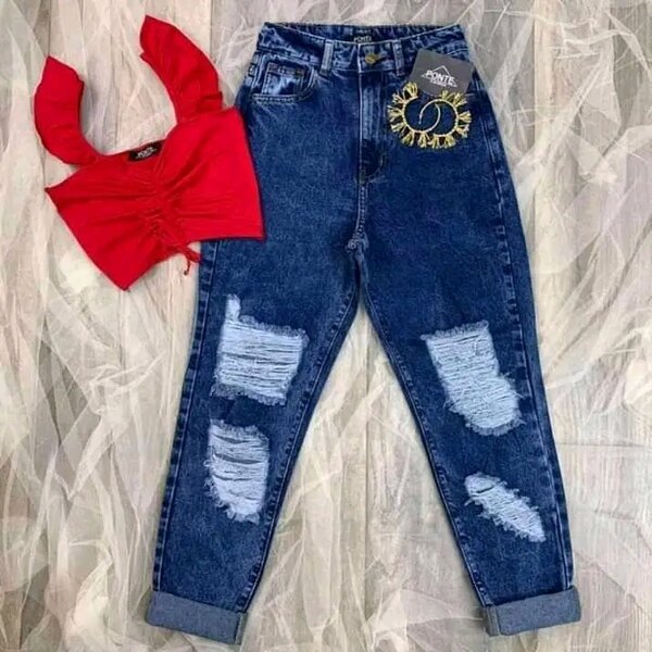 Jean déchiré tendance femme