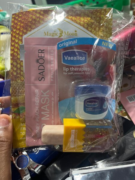 Ensemble de soins pour les lèvres