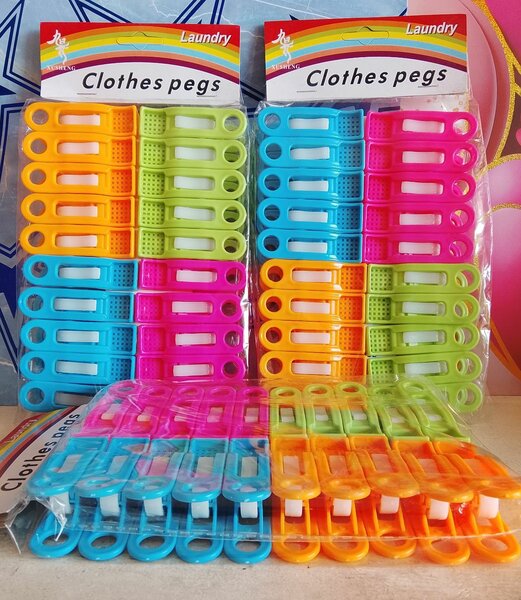 Pinces à linge colorées