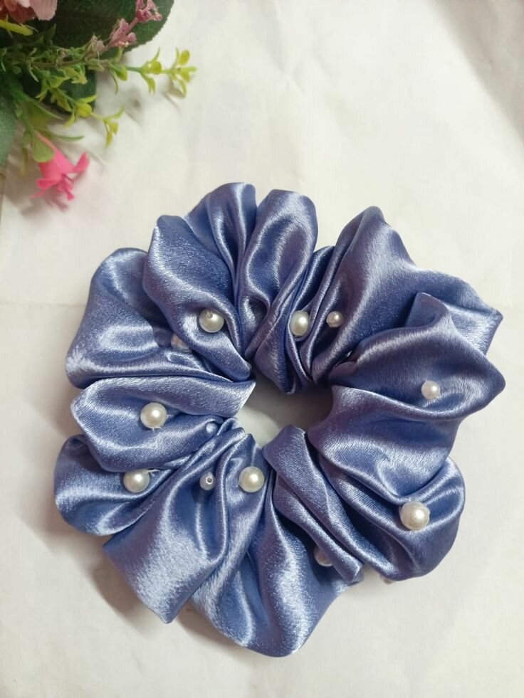 Chouchou Satin Perlé Élégant