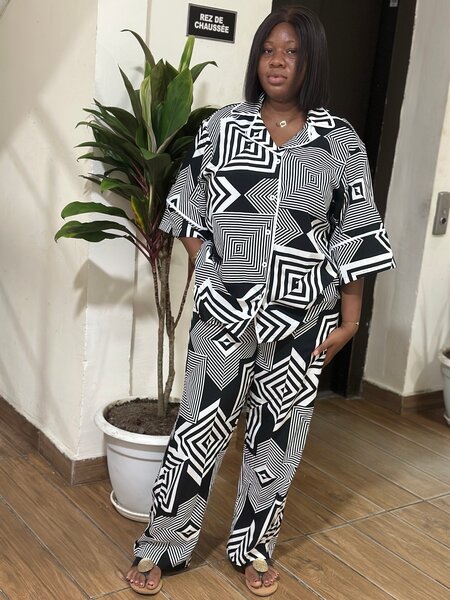 Ensemble féminin en wax vibrant