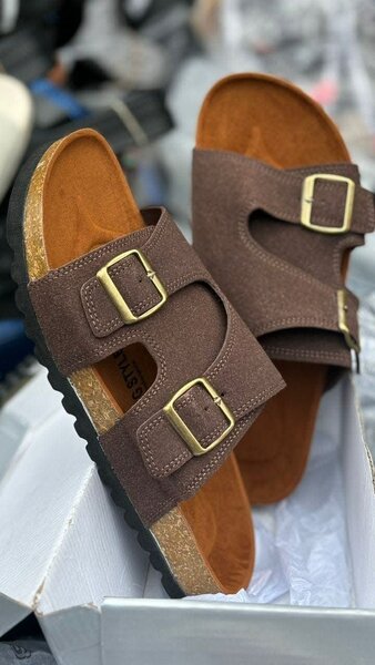 Sandales en cuir marron confort